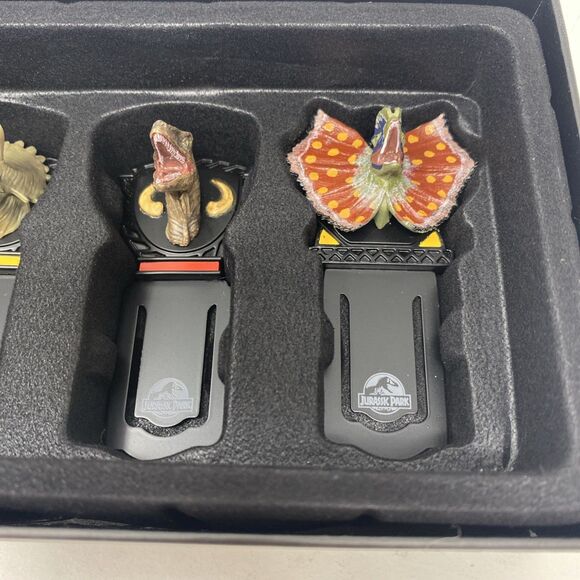 Jurassic Park Bookmarks Set Bookmarks Noble Collections New in Box Dinosaurs - Picture 5 of 7